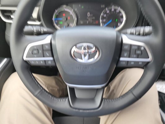 2024 Toyota Highlander Hybrid Hybrid LE in Eureka, CA - Mid-City Motor World