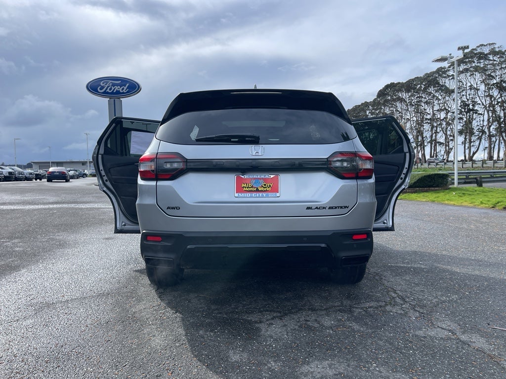 2026 Honda Pilot Black Edition