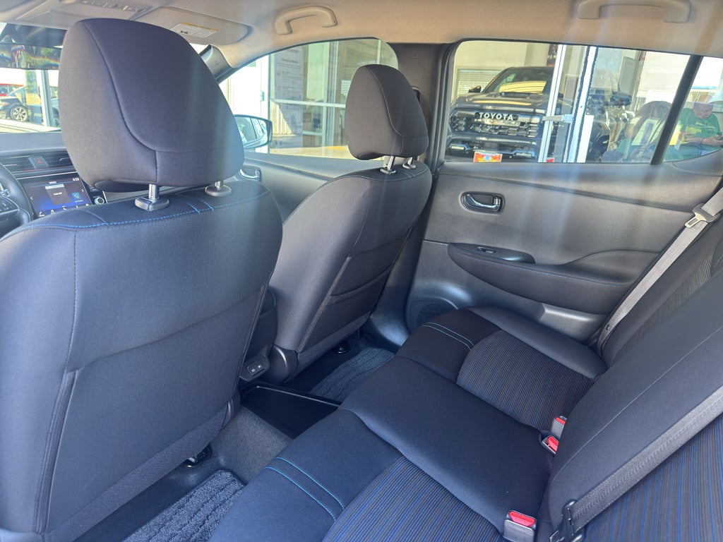 2022 Nissan Leaf S