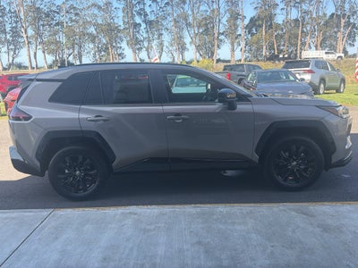 2026 Toyota RAV4 SE