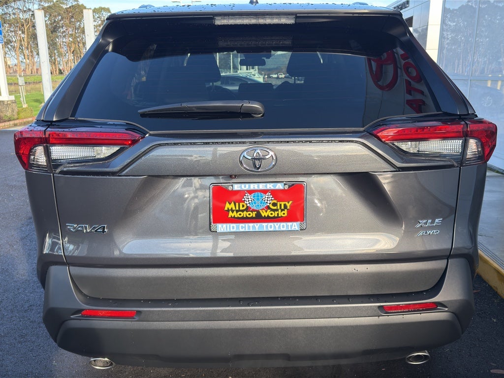2025 Toyota RAV4 XLE