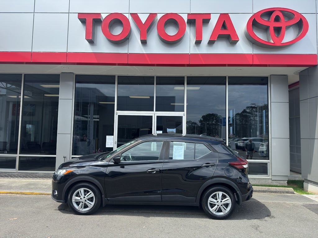 2021 Nissan Kicks S