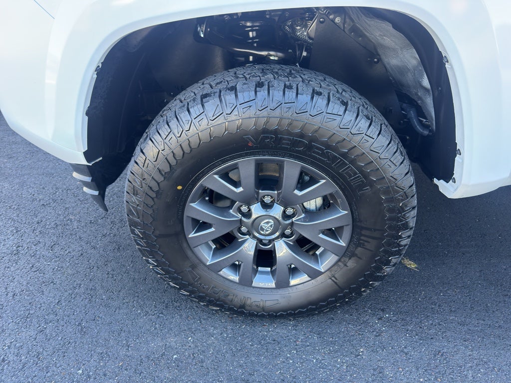 2023 Toyota TACOMA SR5 SR5