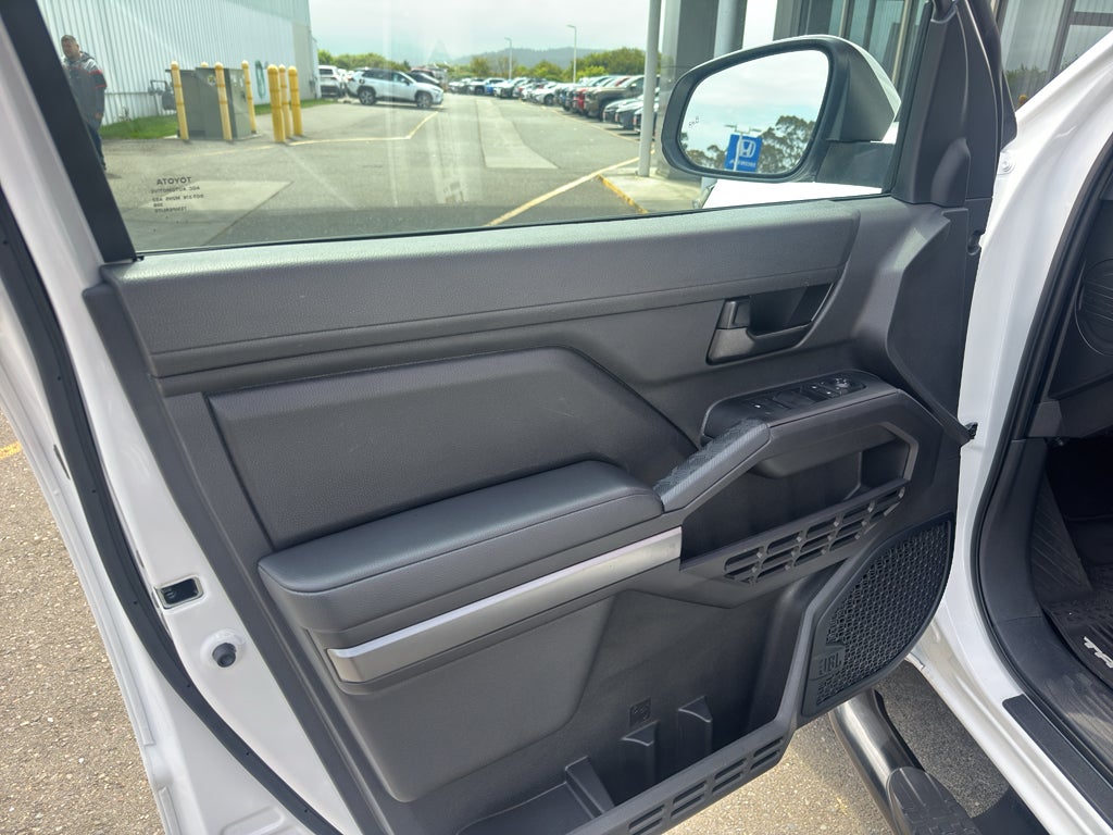 2024 Toyota TACOMA SR5 SR5