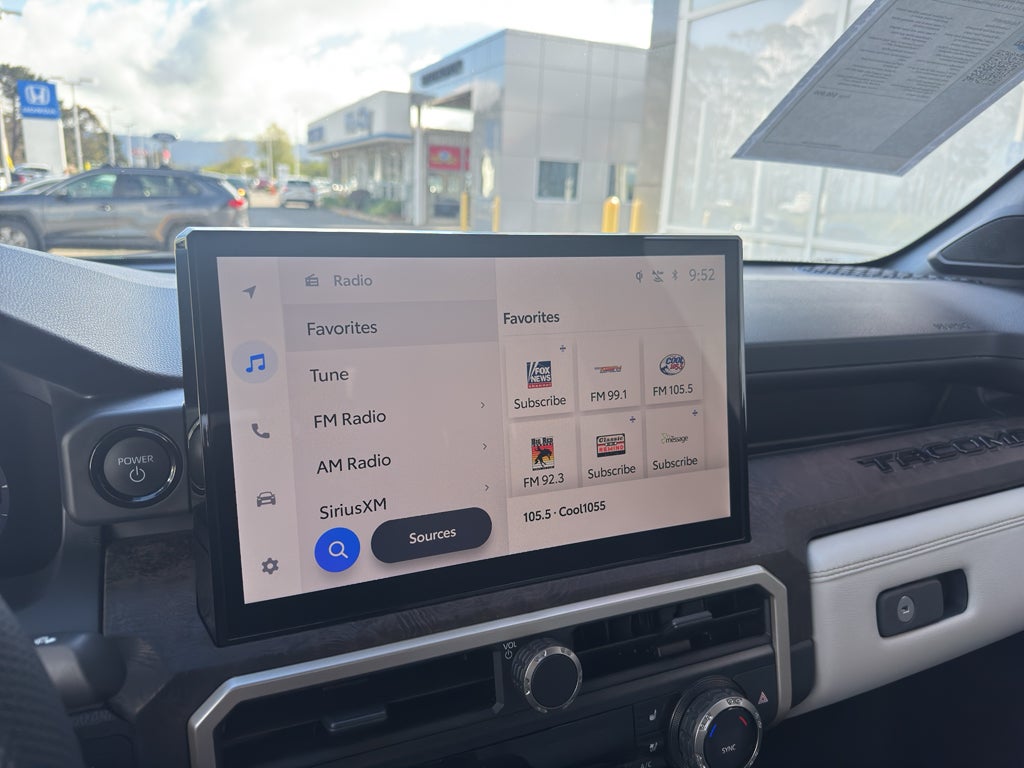 2025 Toyota TACOMA LTD HV Limited Hybrid