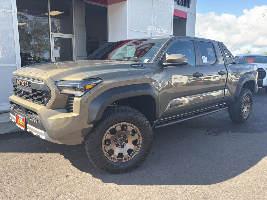 2026 Toyota Tacoma i-FORCE MAX Trailhunter