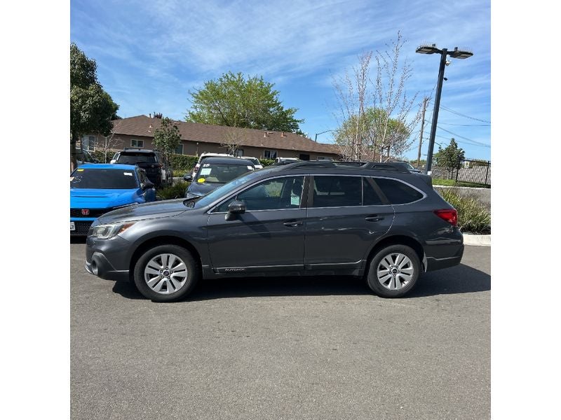 2018 Subaru Outback Premium