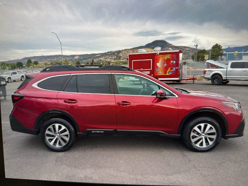 2022 Subaru Outback Premium