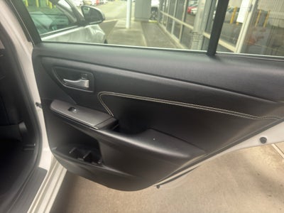 2017 Toyota CAMRY XLE