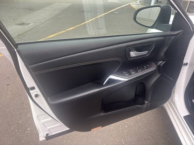 2017 Toyota CAMRY XLE