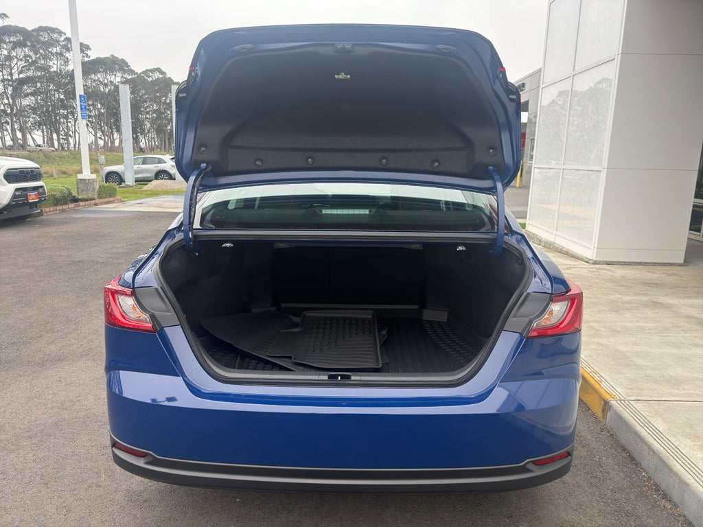 2026 Toyota Camry Hybrid LE