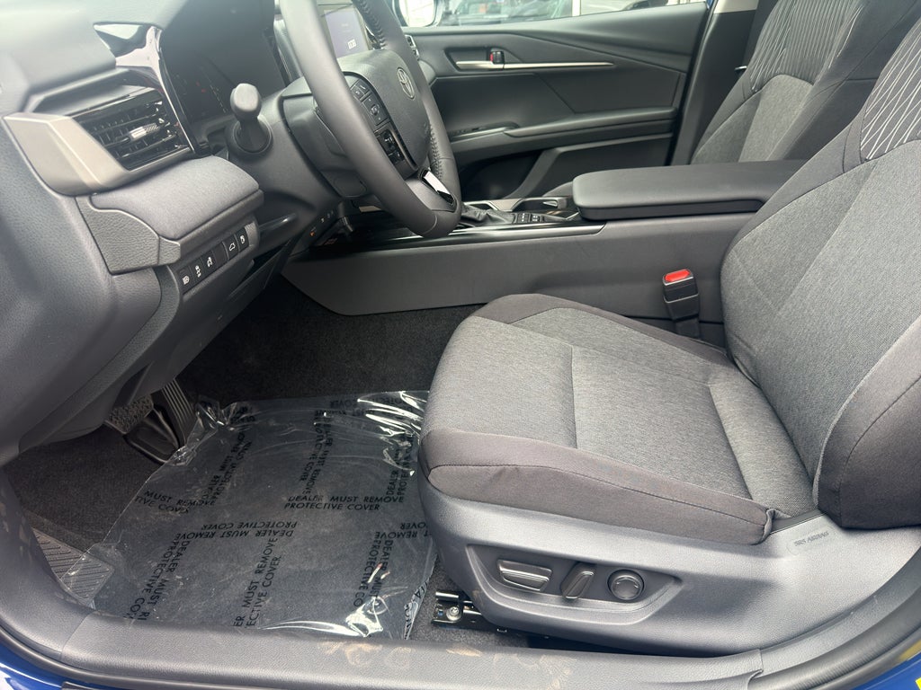 2026 Toyota Camry Hybrid LE