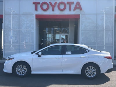 2026 Toyota Camry Hybrid LE