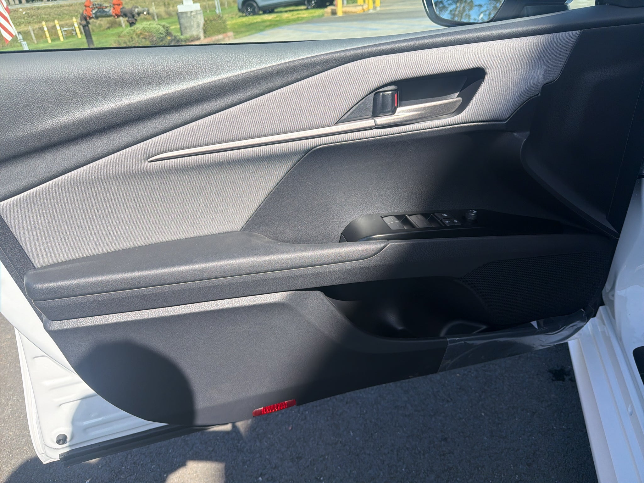 2026 Toyota Camry Hybrid LE
