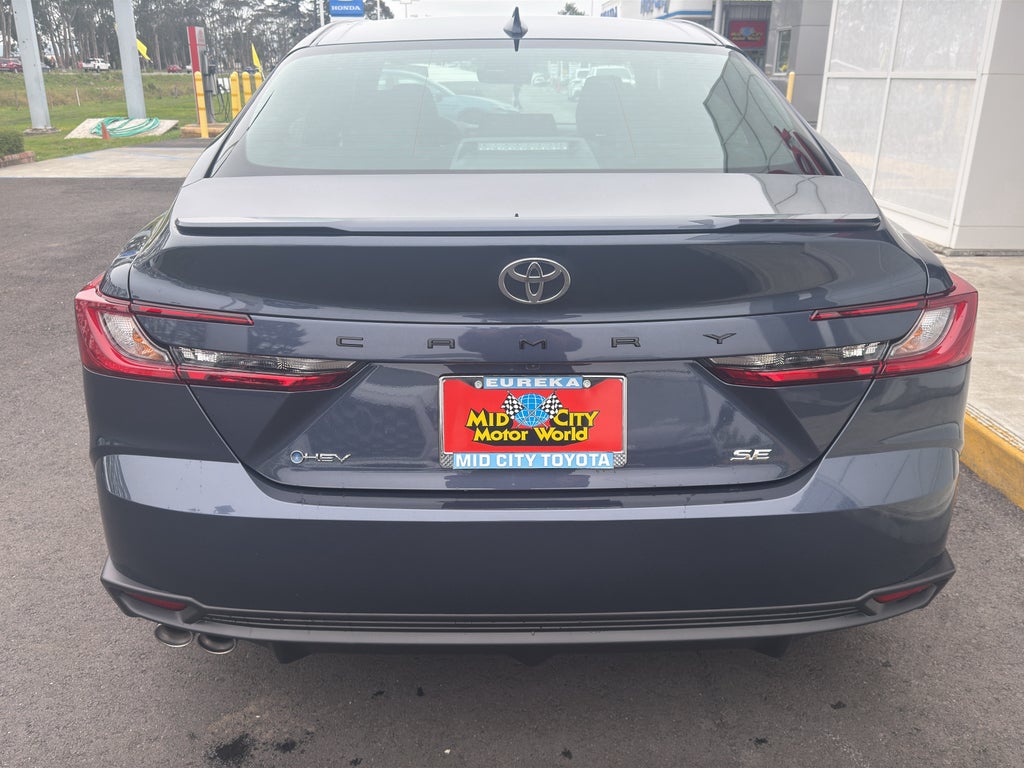 2026 Toyota Camry Hybrid SE