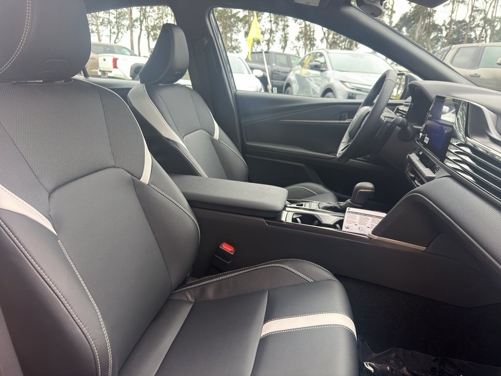 2026 Toyota Camry Hybrid SE
