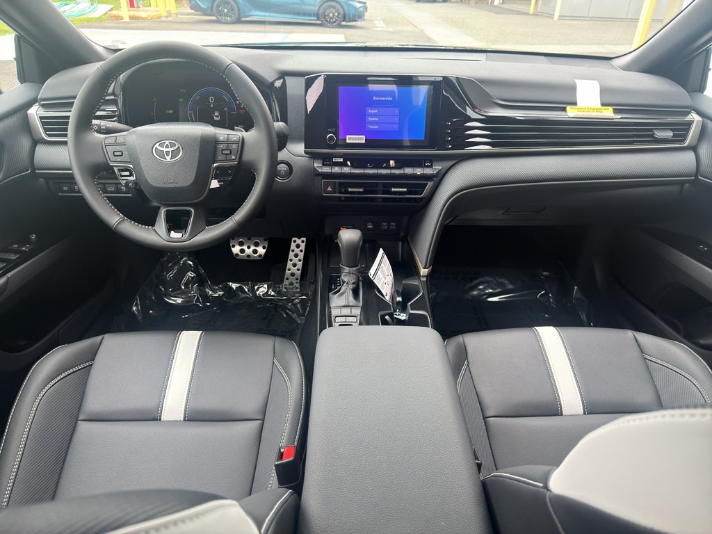 2026 Toyota Camry Hybrid SE