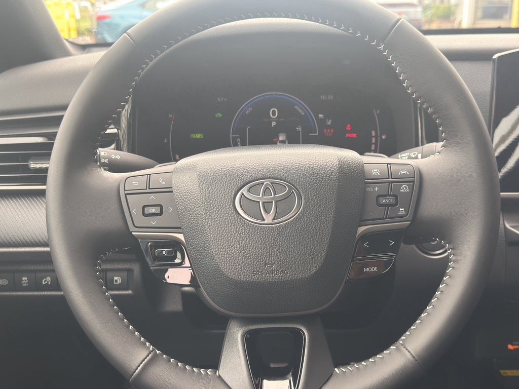2026 Toyota Camry Hybrid SE