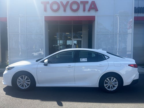 2026 Toyota Camry Hybrid LE