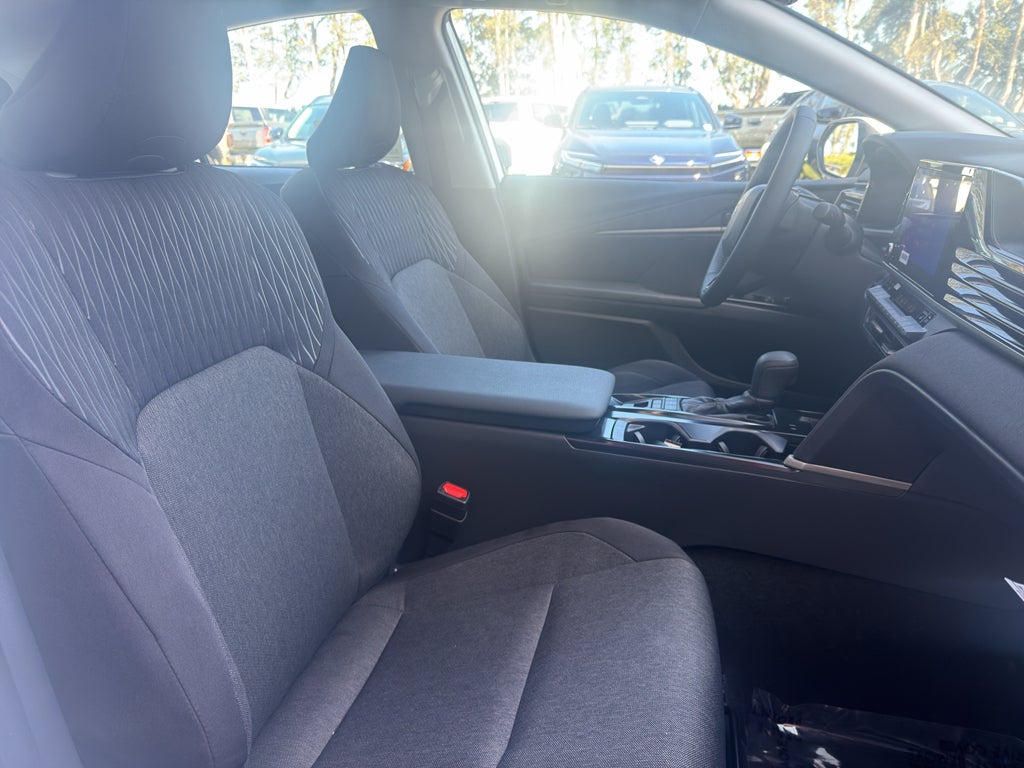 2026 Toyota Camry Hybrid LE