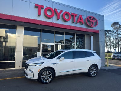 2022 Buick Enclave Essence