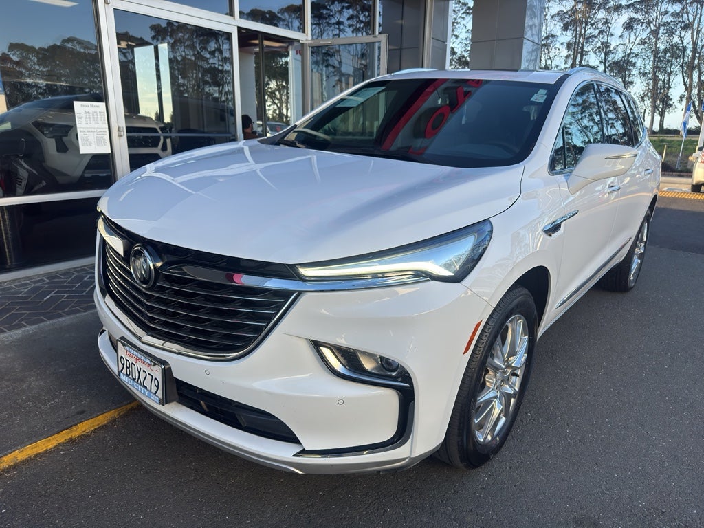 2022 Buick Enclave Essence