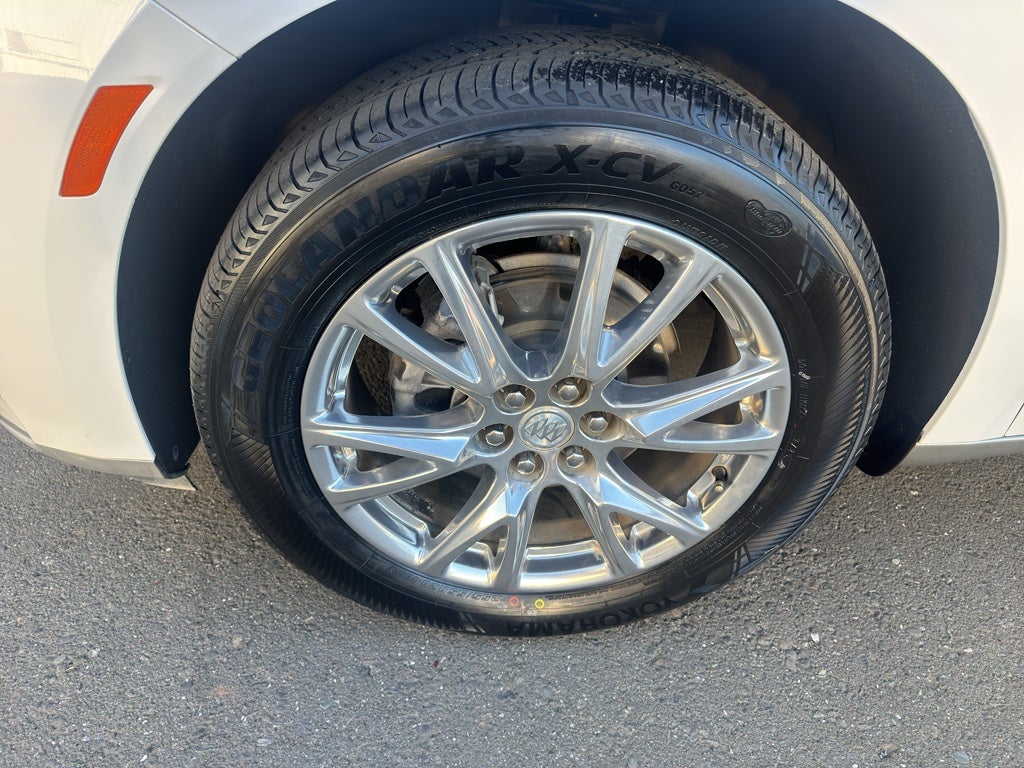 2022 Buick Enclave Essence