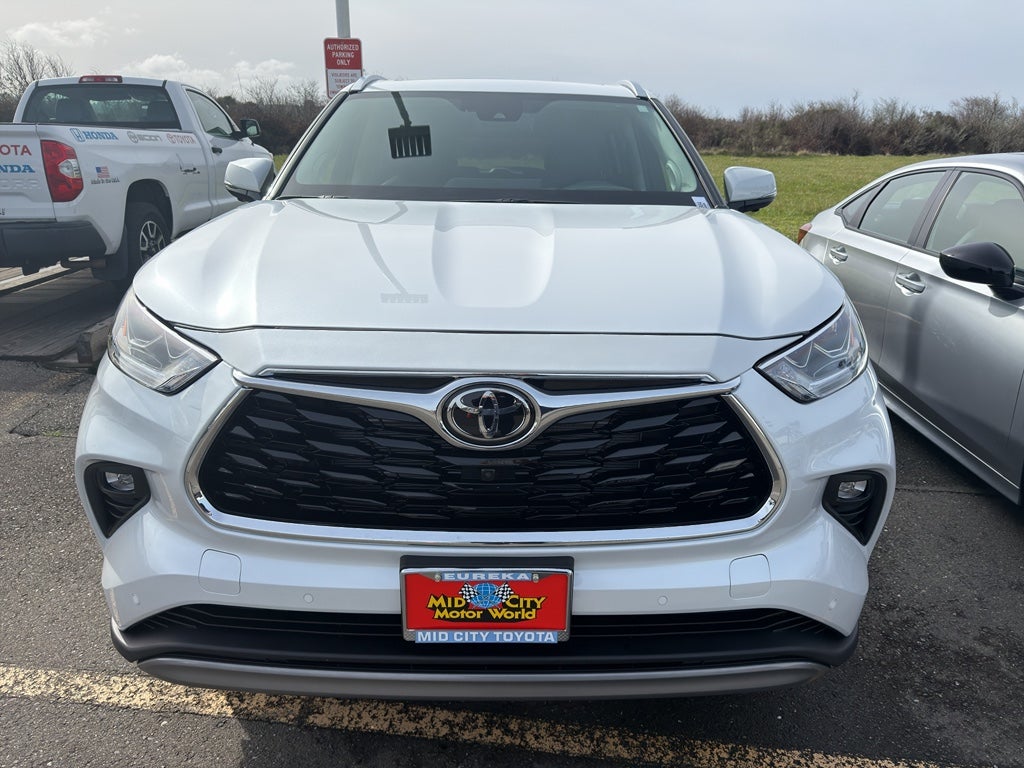 2026 Toyota Highlander Hybrid Hybrid Platinum