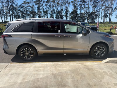 2026 Toyota Sienna Platinum