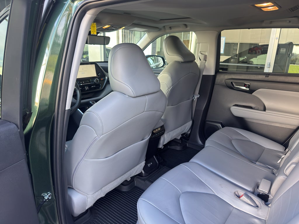 2023 Toyota HIGHLANDER HYBRD Hybrid XLE