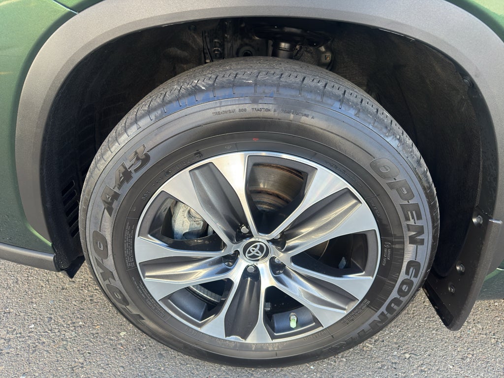 2023 Toyota HIGHLANDER HYBRD Hybrid XLE