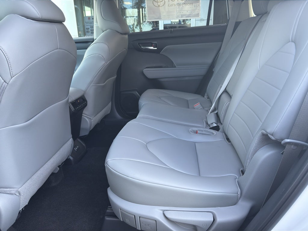 2026 Toyota Highlander XLE