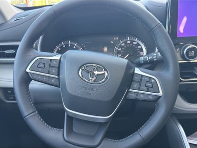 2026 Toyota Highlander XLE