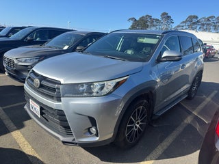 2018 Toyota HIGHLANDER SE
