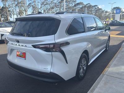 2026 Toyota Sienna XLE