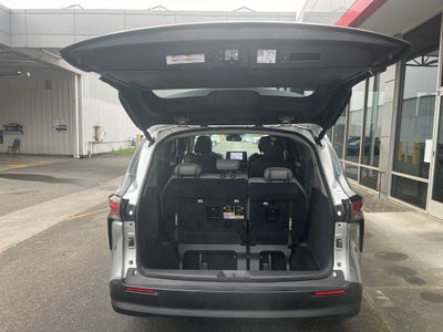 2022 Toyota Sienna XLE