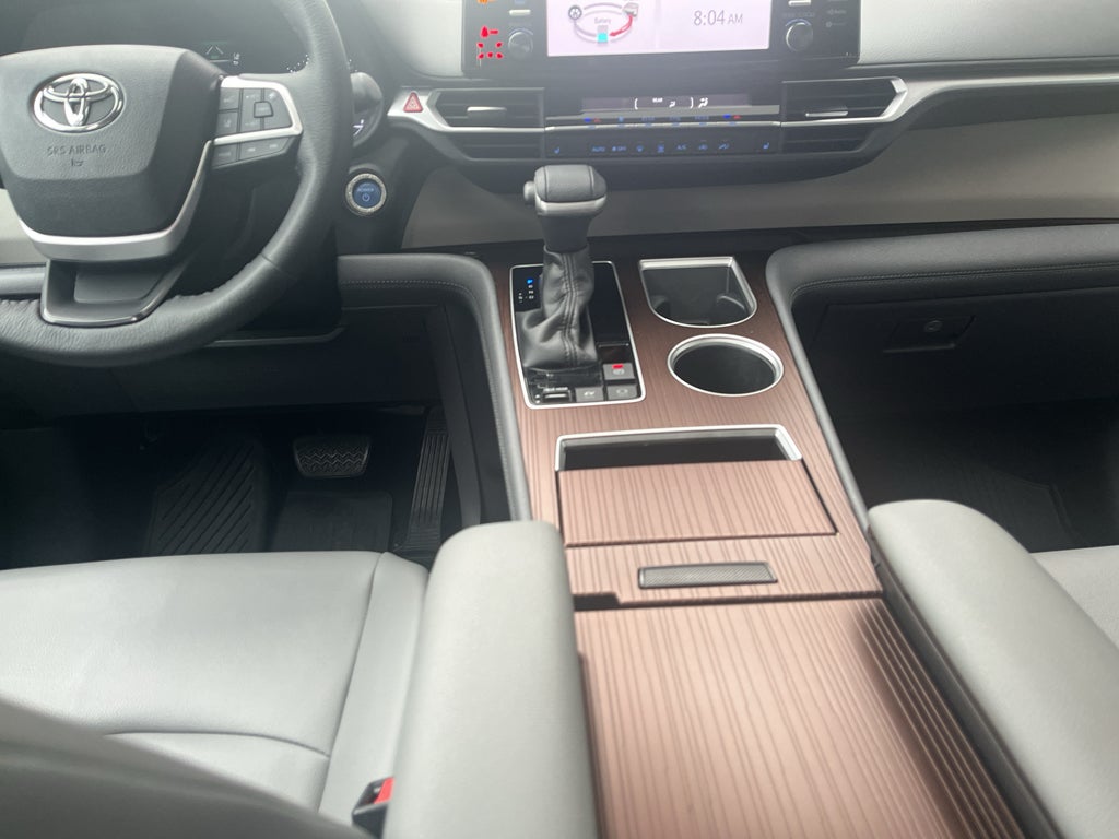 2022 Toyota Sienna XLE