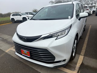 2026 Toyota Sienna Limited