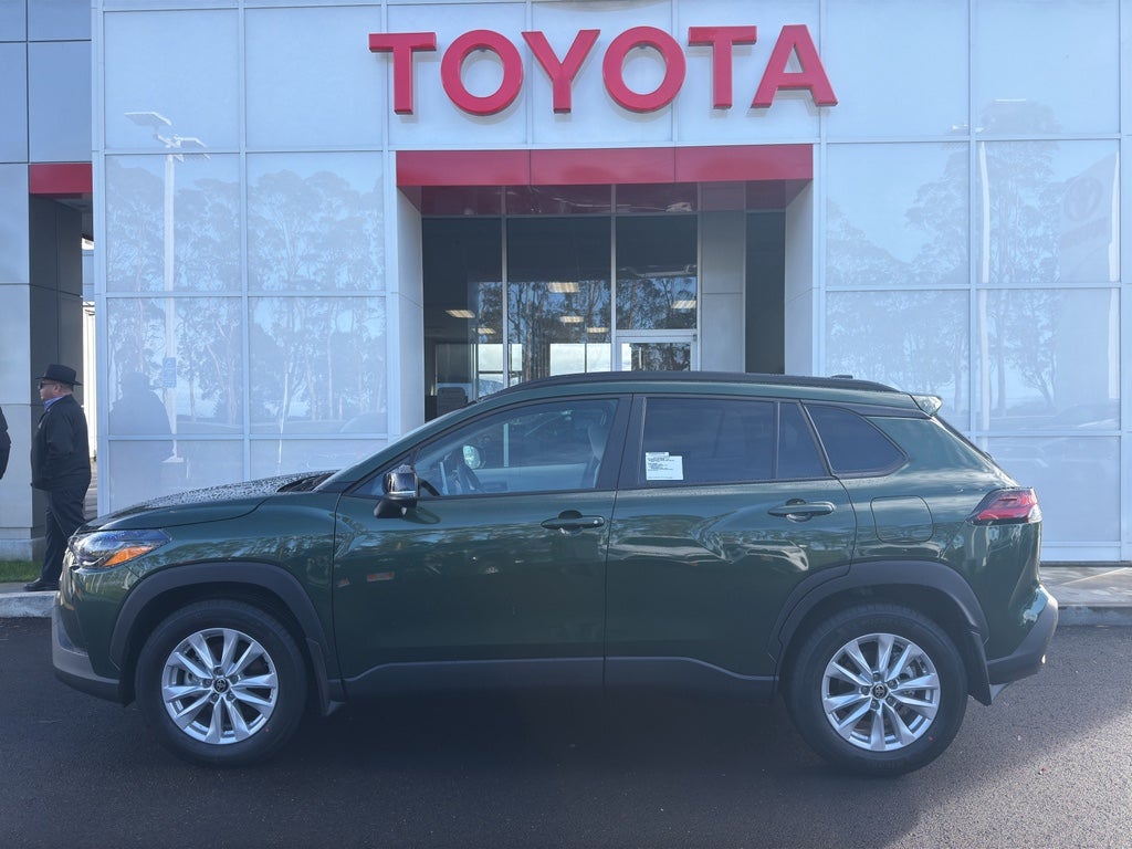 2026 Toyota Corolla Cross LE