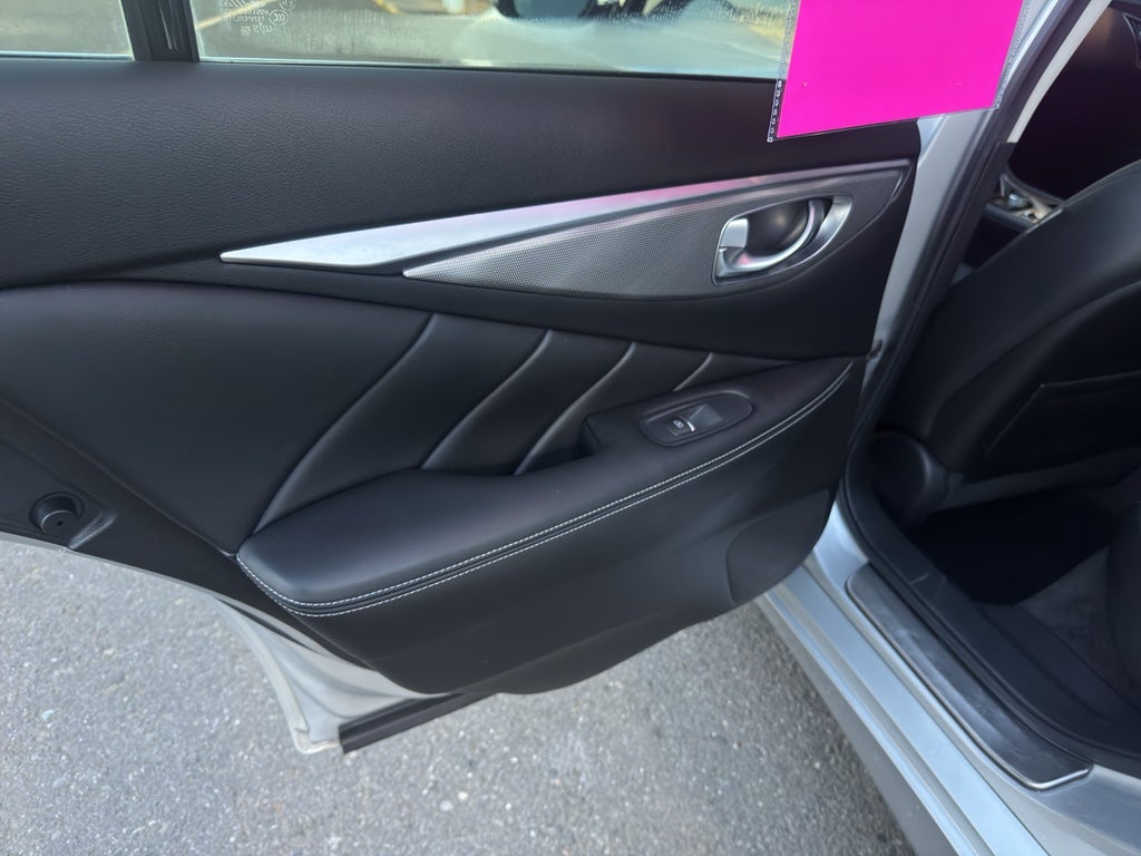 2015 INFINITI Q50 Premium