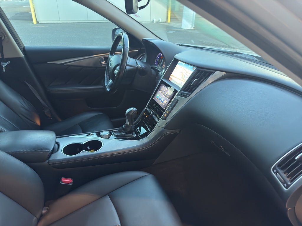 2015 INFINITI Q50 Premium
