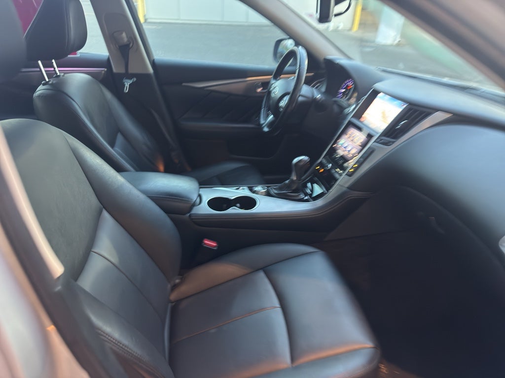 2015 INFINITI Q50 Premium