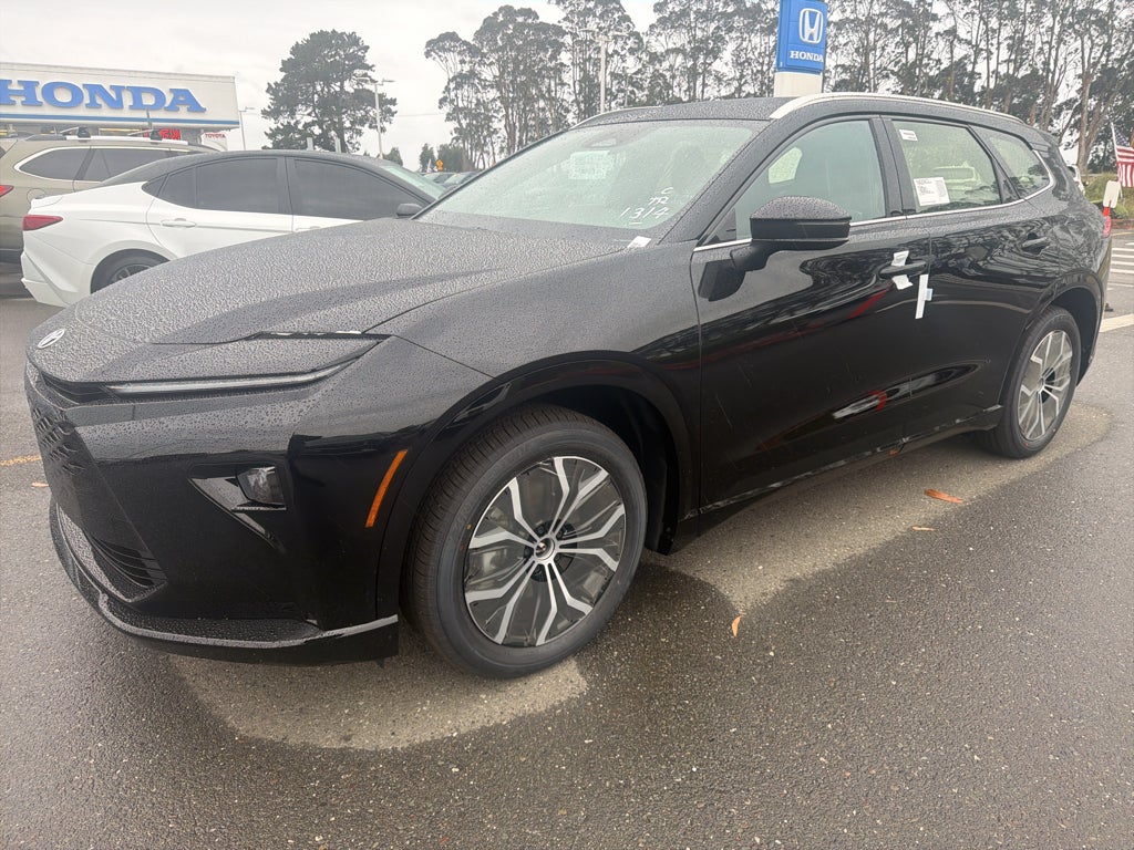 2026 Toyota Toyota Crown Signia XLE