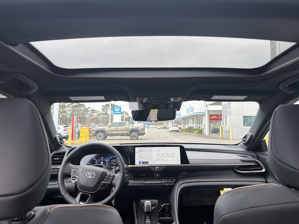 2026 Toyota Toyota Crown Signia Limited