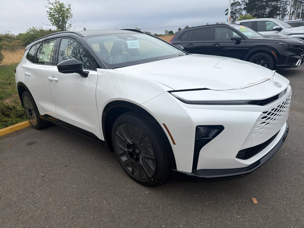 2026 Toyota Toyota Crown Signia Limited