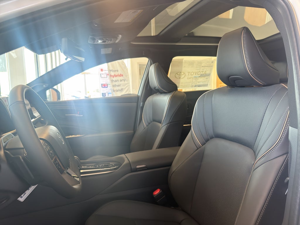 2026 Toyota Toyota Crown Signia Limited