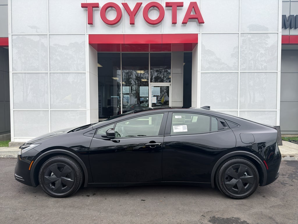 2027 Toyota Prius LE