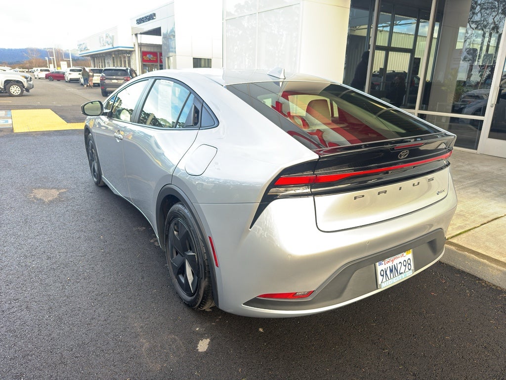 2024 Toyota PRIUS LE