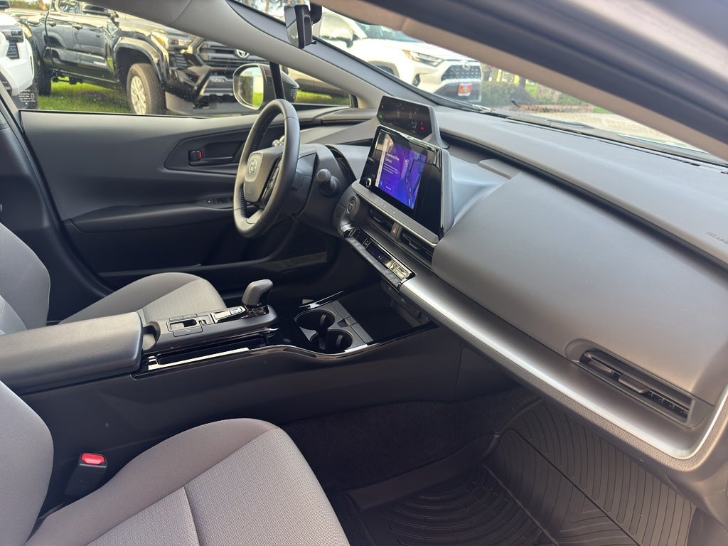 2024 Toyota PRIUS LE