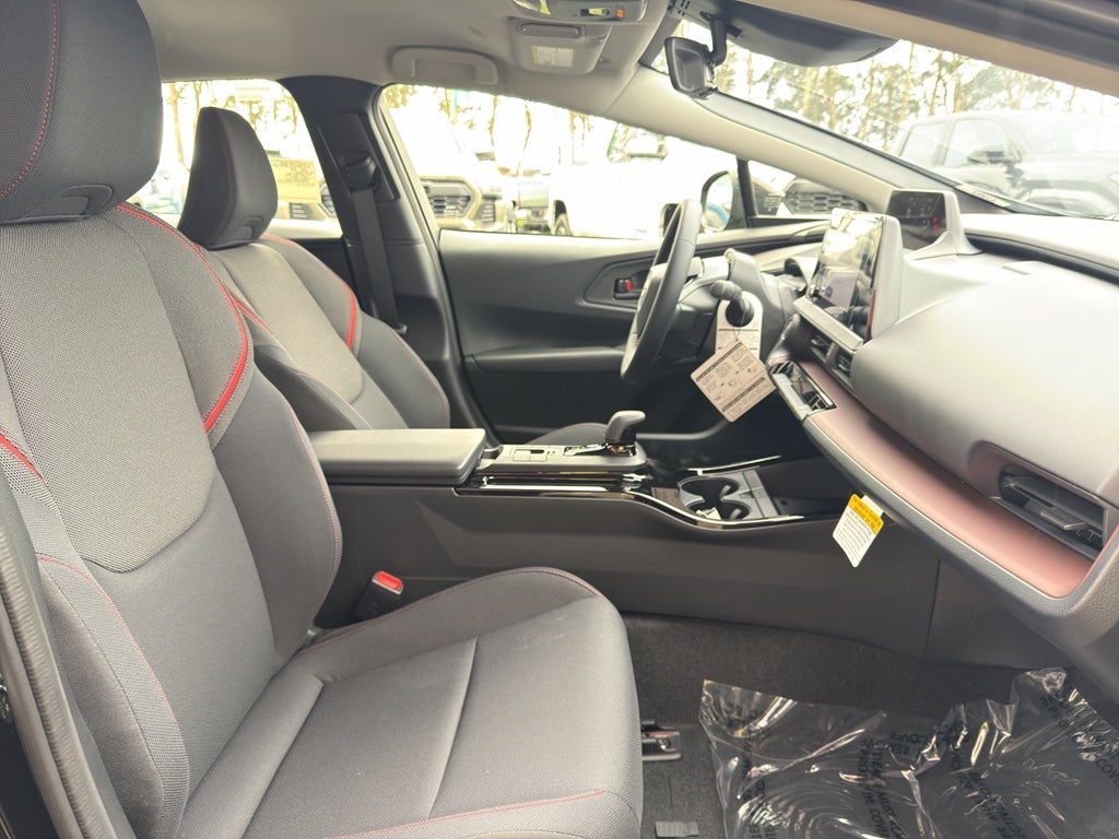 2026 Toyota Prius Plug-in Hybrid SE